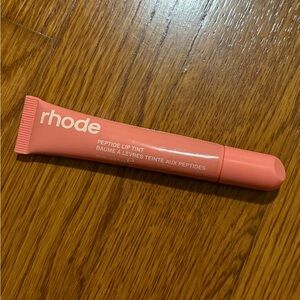 Rhode lip treatment in shade peach pit